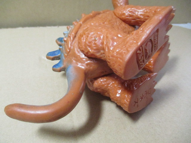 ロボネズ ソフビ⁄ブルマァク BULLMARK⁄帰ってきたウルトラマン