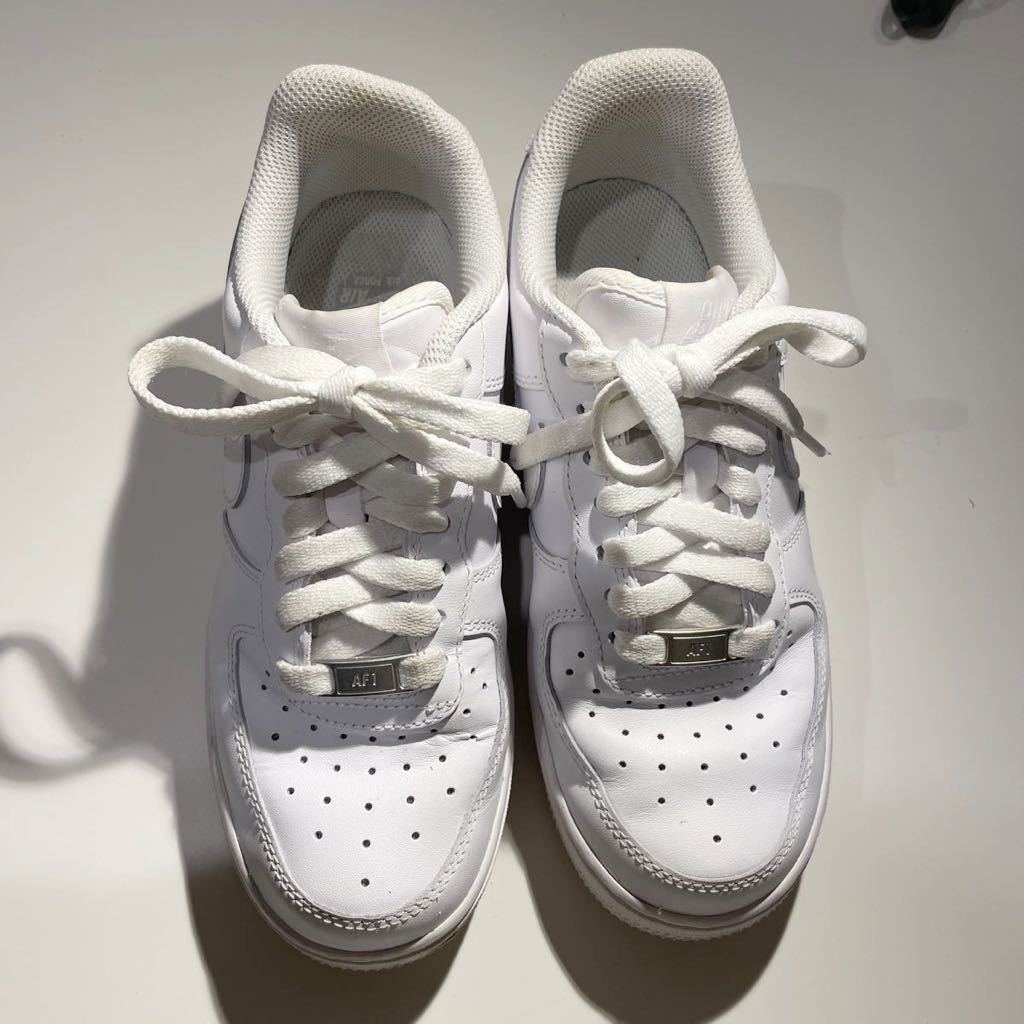 人気定番，定番人気 NIKE エアフォースワン 23cm 2回着用 ホワイト 公式購入(23.0cm)｜売買されたオークション情報、yahooの商品情報をアーカイブ公開 - オークファン 23.0cm