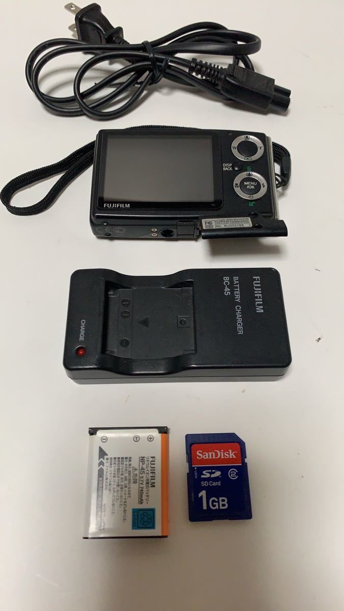 □FUJIFILM FinePix Z20FD 充電器付き デジタルカメラ 富士フイルム
