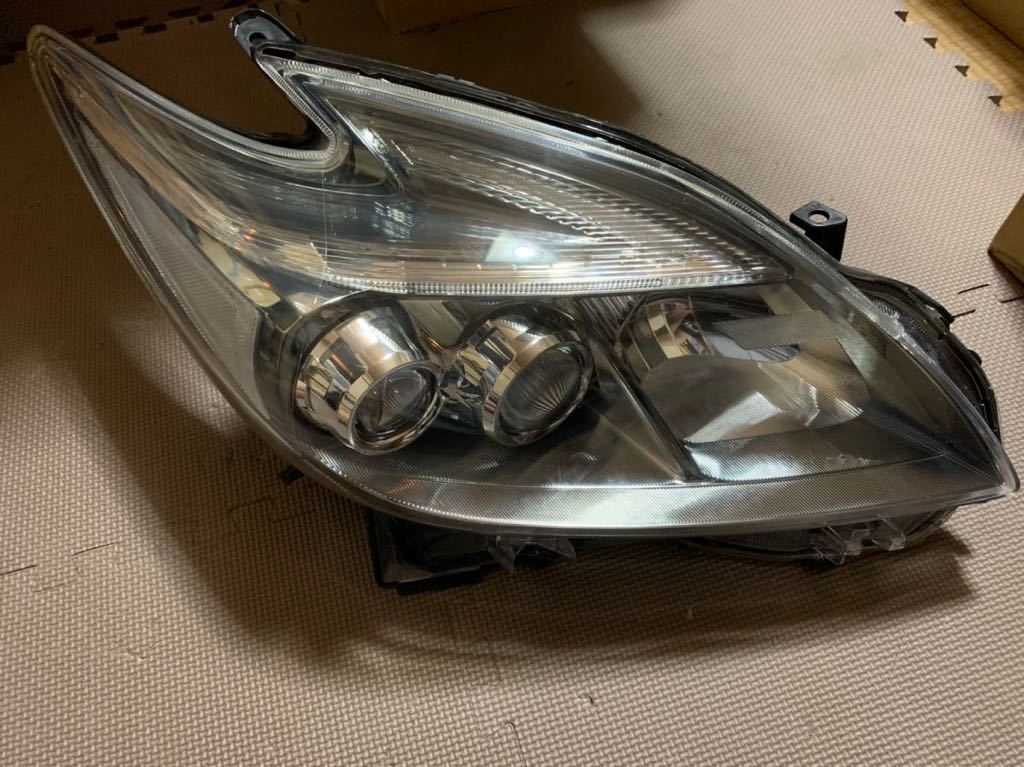 定番人気，お買い得 トヨタ 純正 ZVW30 プリウス 後期 LED ヘッドライト ランプ ユニット 右 運転席側 KOITO 47-49(ヘッドライト)｜売買されたオークション情報、yahooの商品情報をアーカイブ公開 - オークファン トヨタ用