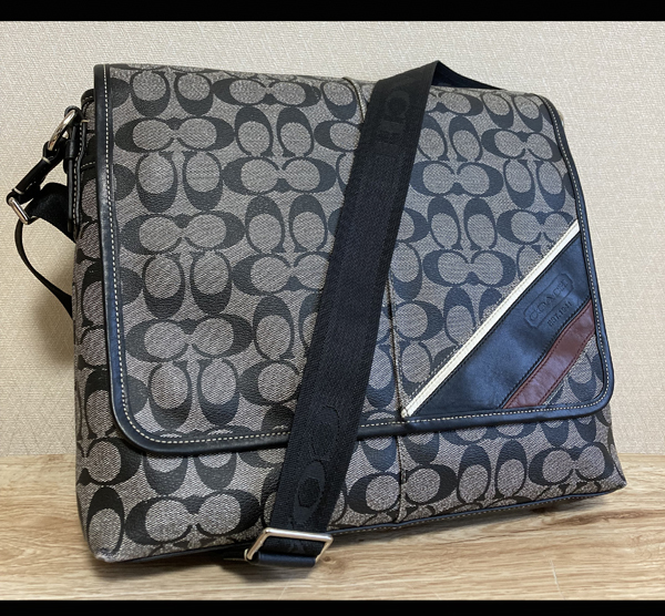 本物保証，HOT コーチ COACH メンズ ショルダーバッグ メッセンジャー レザー PVC ブラック グレー 黒 ボディバッグ 70339(その他)｜売買されたオークション情報、yahooの商品情報をアーカイブ公開 - オークファ かばん、バッグ