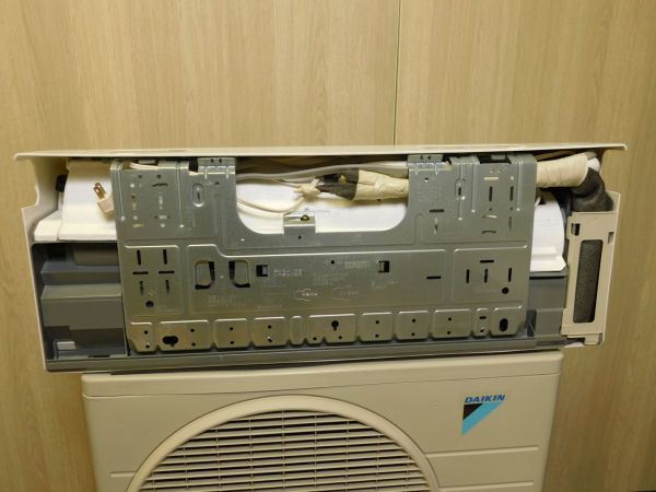 2019年製 DAIKIN ダイキン ルームエアコン F22WTES-W 単相100V 主に6畳