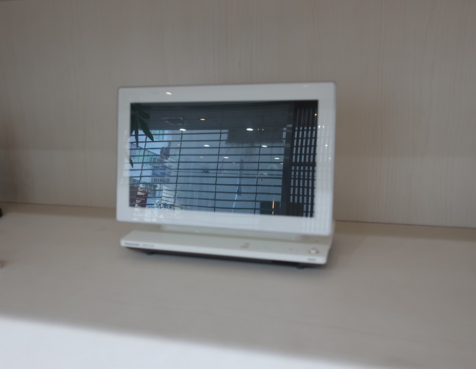 Panasonic パナソニック ポータブル地上デジタルテレビ DMP-HV150