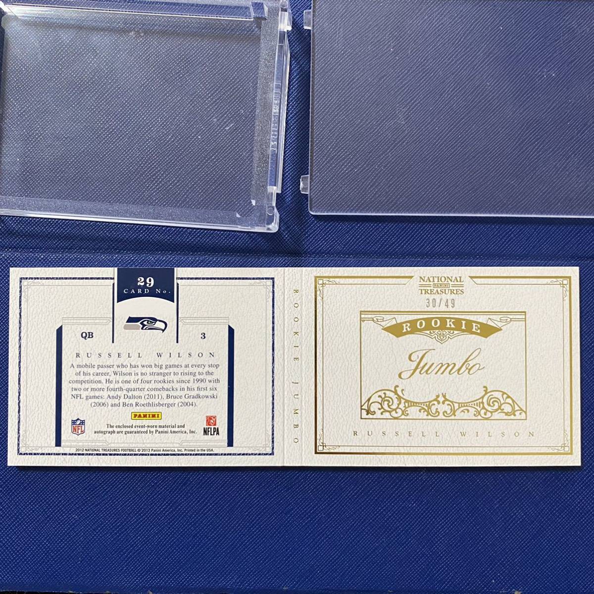 National Treasures Panini 0 Russell Wilson #325 Toon Relic ⁄49 