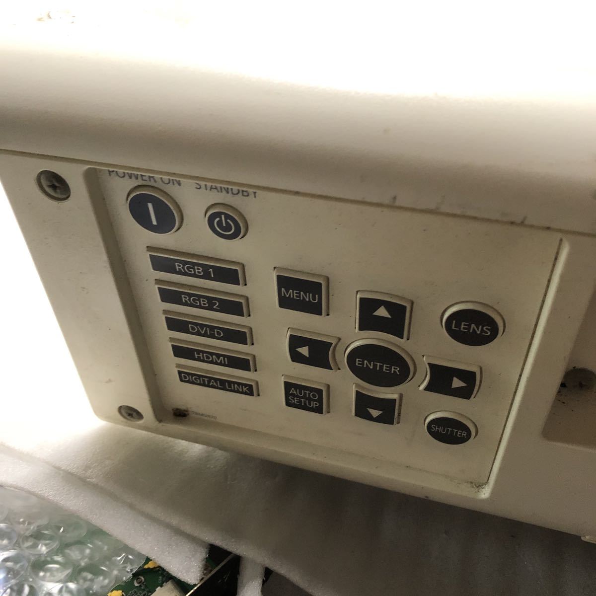 プロジェクター Panasonic PT-DW750JW Panasonic PT-DW750JW
