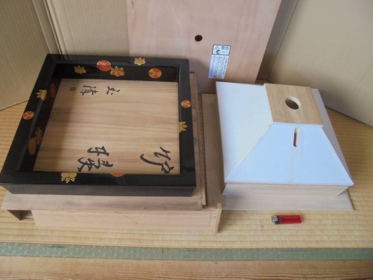 【未使用保管品】高台寺蒔絵 四君子文 黒塗 炉縁 茶道具 箱付き 炉縁 茶道具 高台寺蒔絵 茶器⁄茶道具 真塗 置炉（置き炉）＆炉