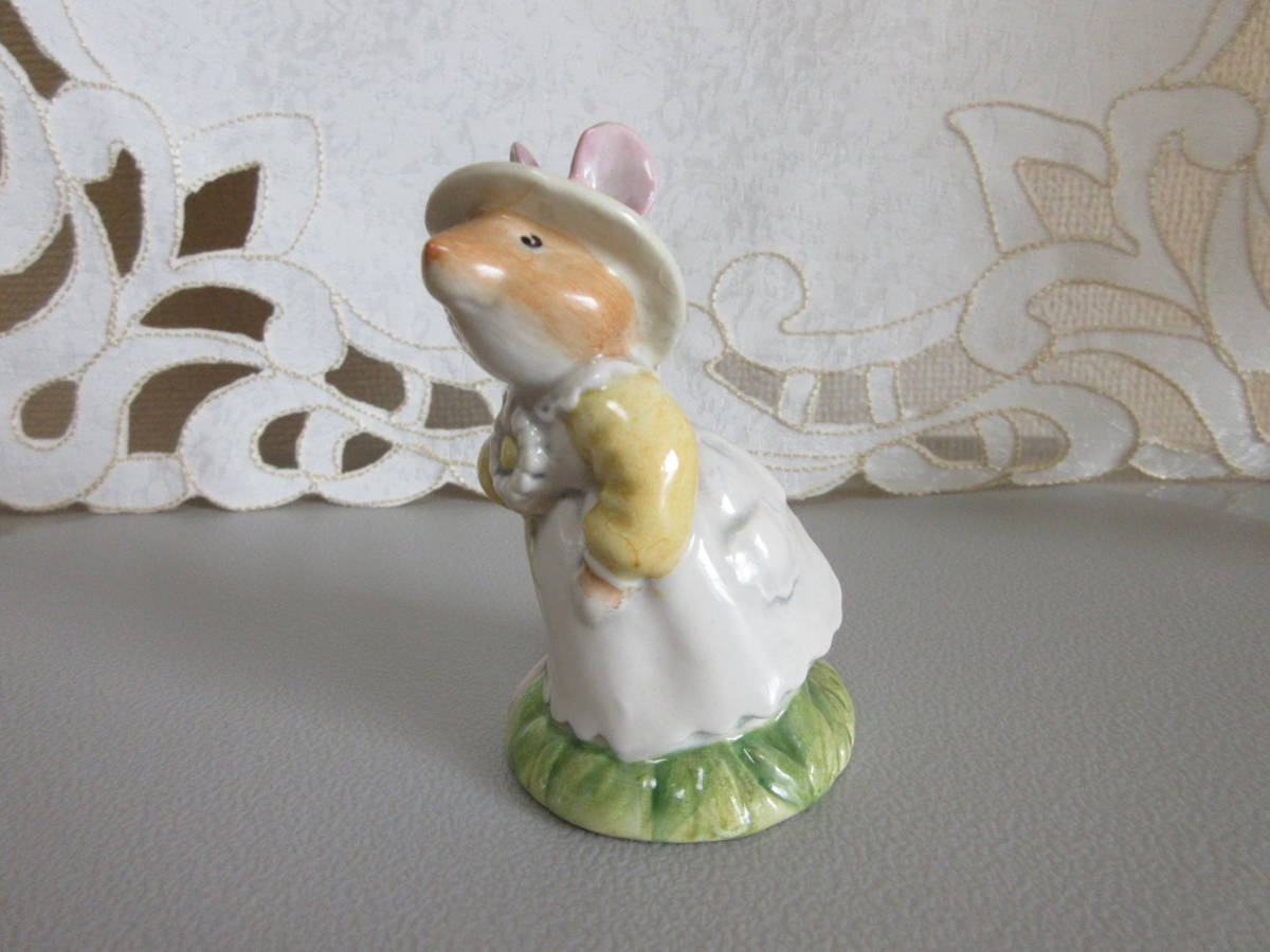 ロイヤルドルトン ブランベリーヘッジ PRIMROSE WOODMOUSE 陶人形 の