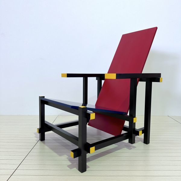正規品，爆買い 展示品 レッドアンドブルー ラウンジチェア RED AND BLUE 世界名作椅子 リプロダクト 検 カッシーナ(カッシーナ・イクスシー)｜売買されたオークション情報、yahooの商品情報をアーカイブ公開 - カッシーナ・イクスシー