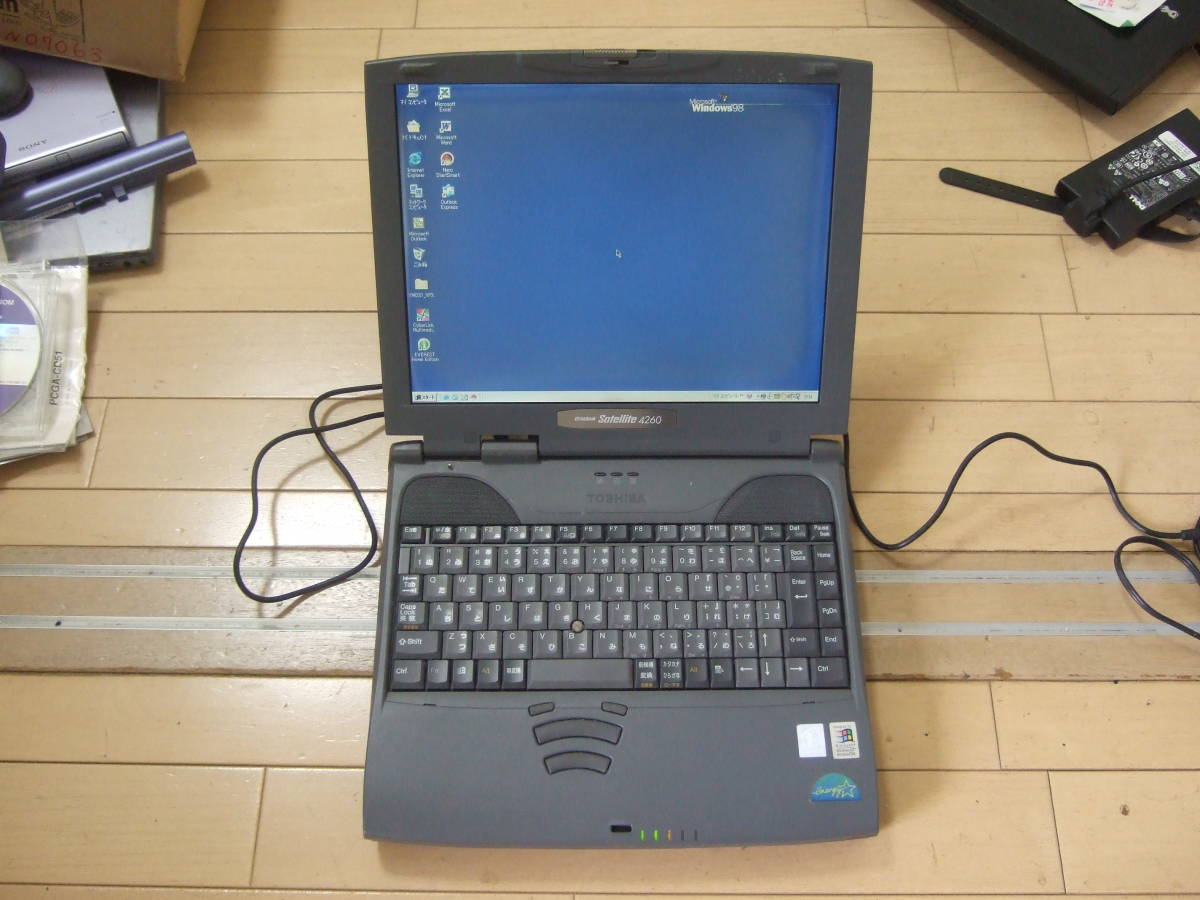 ノートPC TOSHIBA Satellite 2210 Windows98SE
