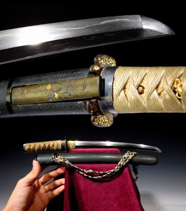 博物館級大珍品 ミニチュア打刀 国光在銘湾れ刃 江戸時代共拵特注作 登録証付帯 武具 太刀 拵 鍔 小柄小刀(脇差、短刀)|売買された ...