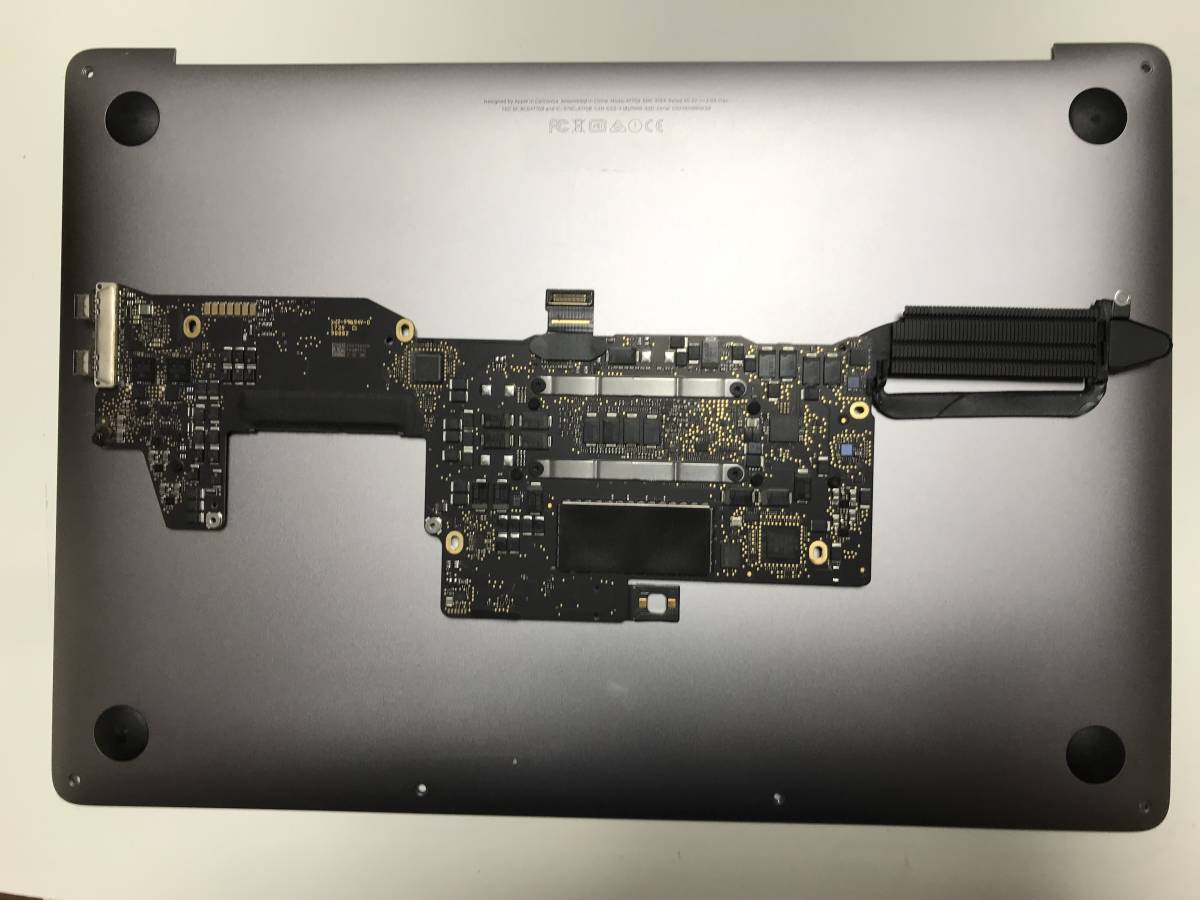 動作品 16GB MacBook Pro 2017 A1708 i5/2.3 ロジックボードと底蓋