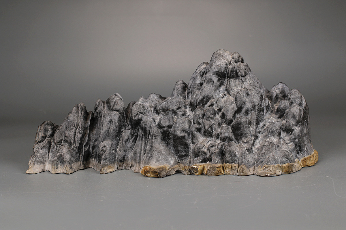 I0891 唐物 【太湖石】 霊璧石 山形 置物 特大 幅46cm 15.2kg／状態