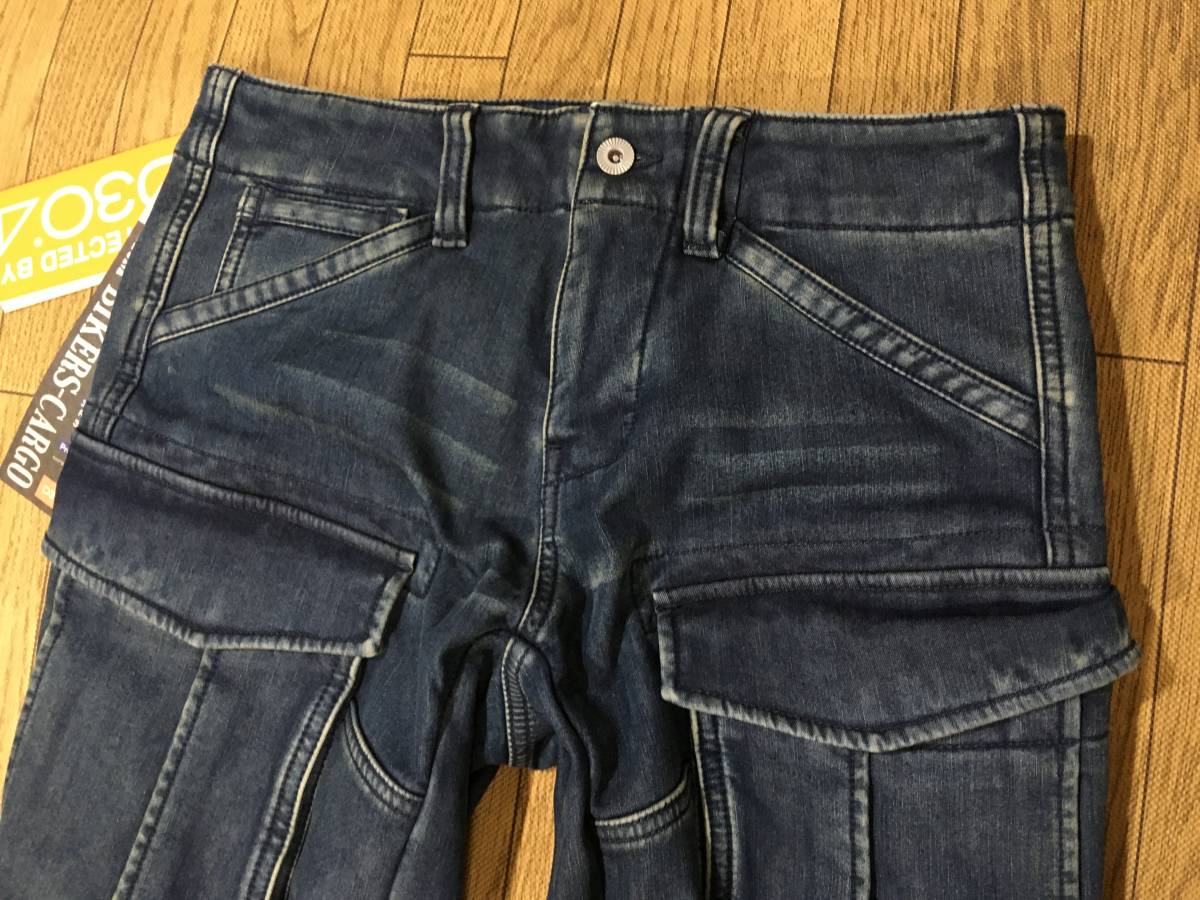 展示品 HYOD D3o 秋冬対応商品 裏地フリース ストレッチカーゴジーンズ Mサイズ(表記30）ウエスト幅76-78cm 身長166-172cm D3o膝パッド付き HYOD D3O 裏地フリース ストレッチジーンズ ナイロン素材ストレッチ ライディング