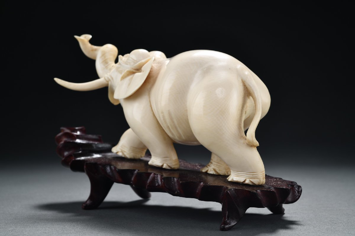 珍品 最高級 香木 白檀材 仏教工芸品 精密彫刻 極上品 木彫仏教 仏師で