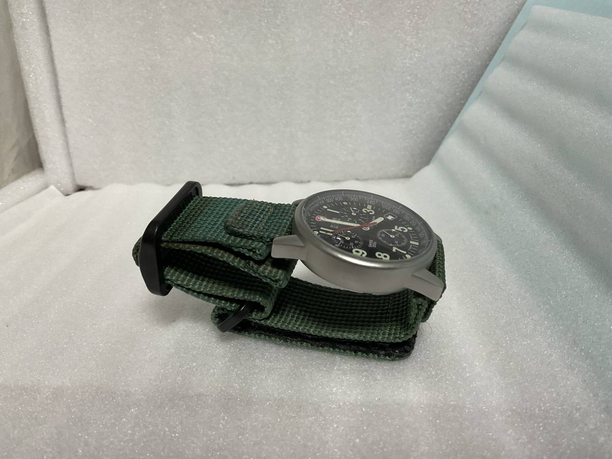 WENGER S.A.K. DESIGN SWISS 100 M CHRONOGRAPH QUARTZ 536 . 9765 
