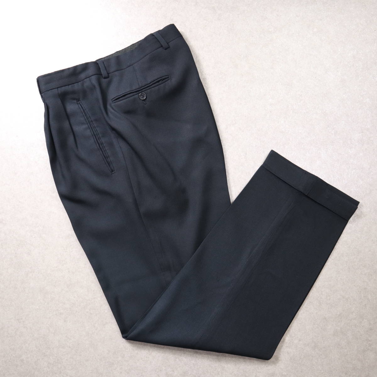 1円〜 PF13 ジョルジオアルマーニ Giorgio Armani 高級 スーツ ウール ブラック アルマーニ ジョルジオ ARMANI アルマーニTHAT'S PRIVÉ）2024春 新たなタレントを