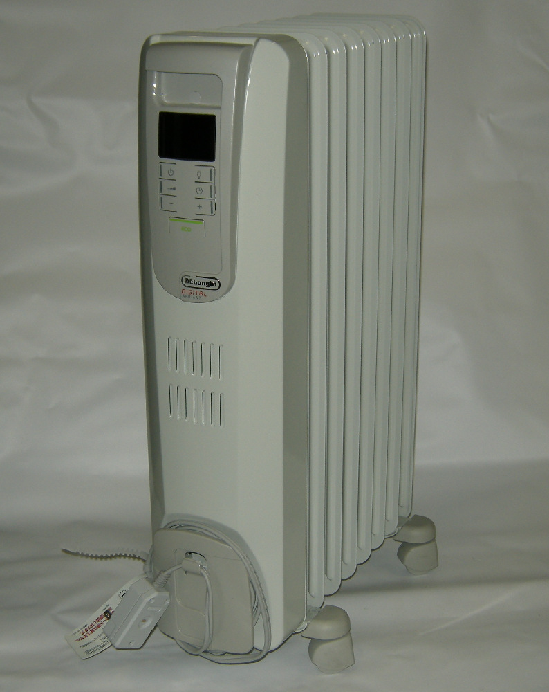 DeLonghi◇デロンギ デジタルラディアント オイルヒーター KHD410812 