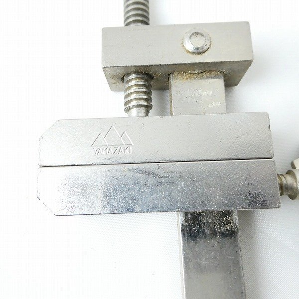 | YAMAZAKI 山崎製作所 締ハタ金 ハタ金 真鍮ハタ金 2本セット (パック入） 120mm L・F 真鍮 サオ寸法7×7mm 有効寸法300mm: 他 山崎製作所の通販 ソリッド