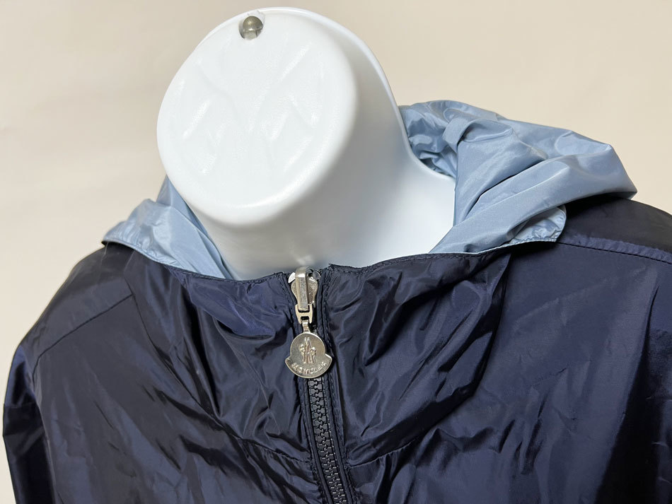 Old Moncler ネイビーフード付きリバーシブルジャンパー