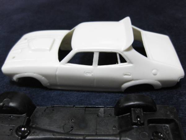 1/43 マッドマックス イエローインターセプター レジンキット(乗用車