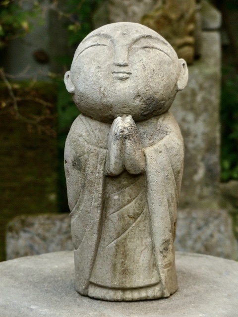 石仏、お地蔵さん　② お地蔵さん 地蔵菩薩 石仏 ｜ お祈り地蔵様の石像h38cm／10kg 0714