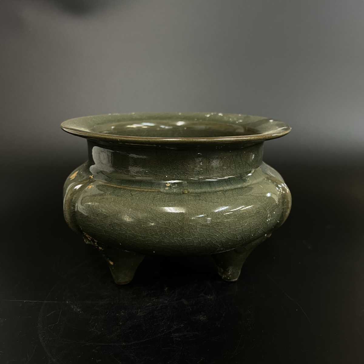 龍泉窯 香炉 香道具 茶道具 香爐 中国陶器 0 唐物 宋時代 博物館展示