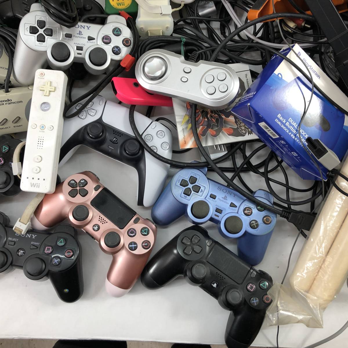 9301)【1円スタート】ゲームコントローラー・周辺機器ジャンクまとめ