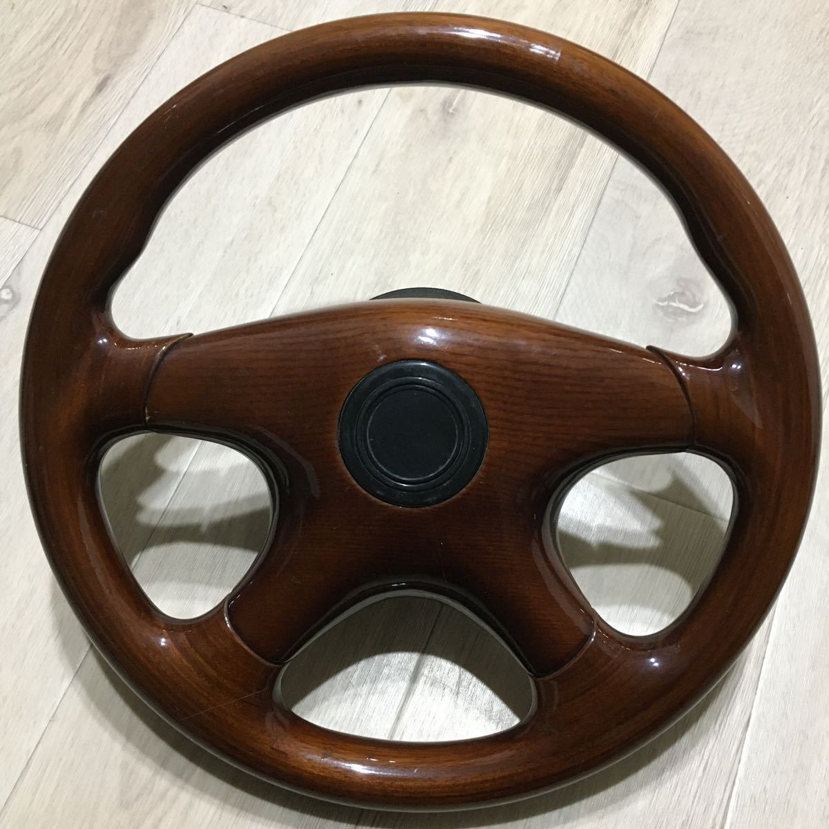 【品質保証，本物保証】 社外ウッドステアリング 約33&phi; メーカー不明 車種の分からないボス付き(その他)｜売買されたオークション情報、yahooの商品情報をアーカイブ公開 - オークファン その他
