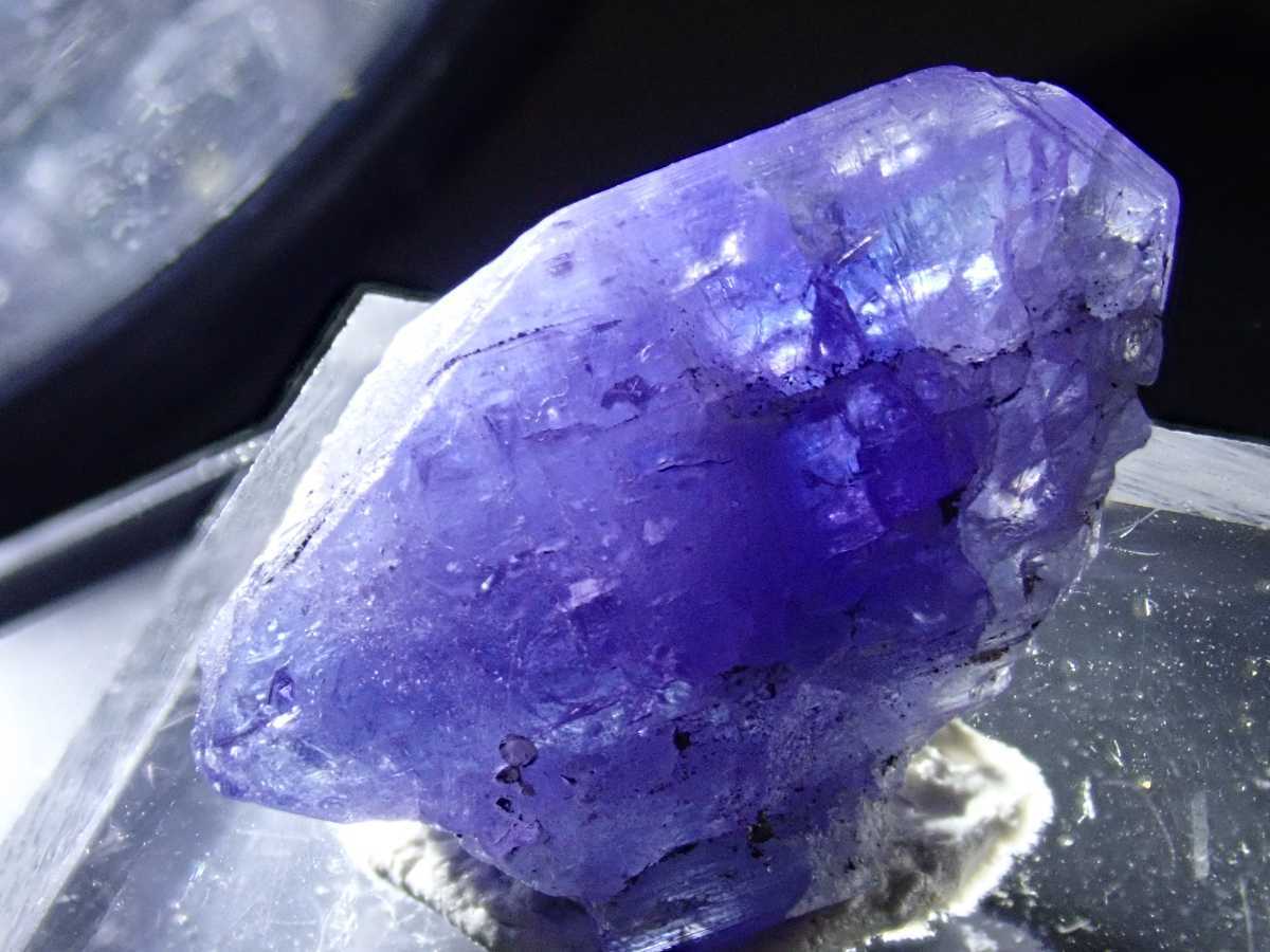 大結晶 タンザナイト 灰簾石 ゾイサイト 原石 標本 多色性＆宝石質含む