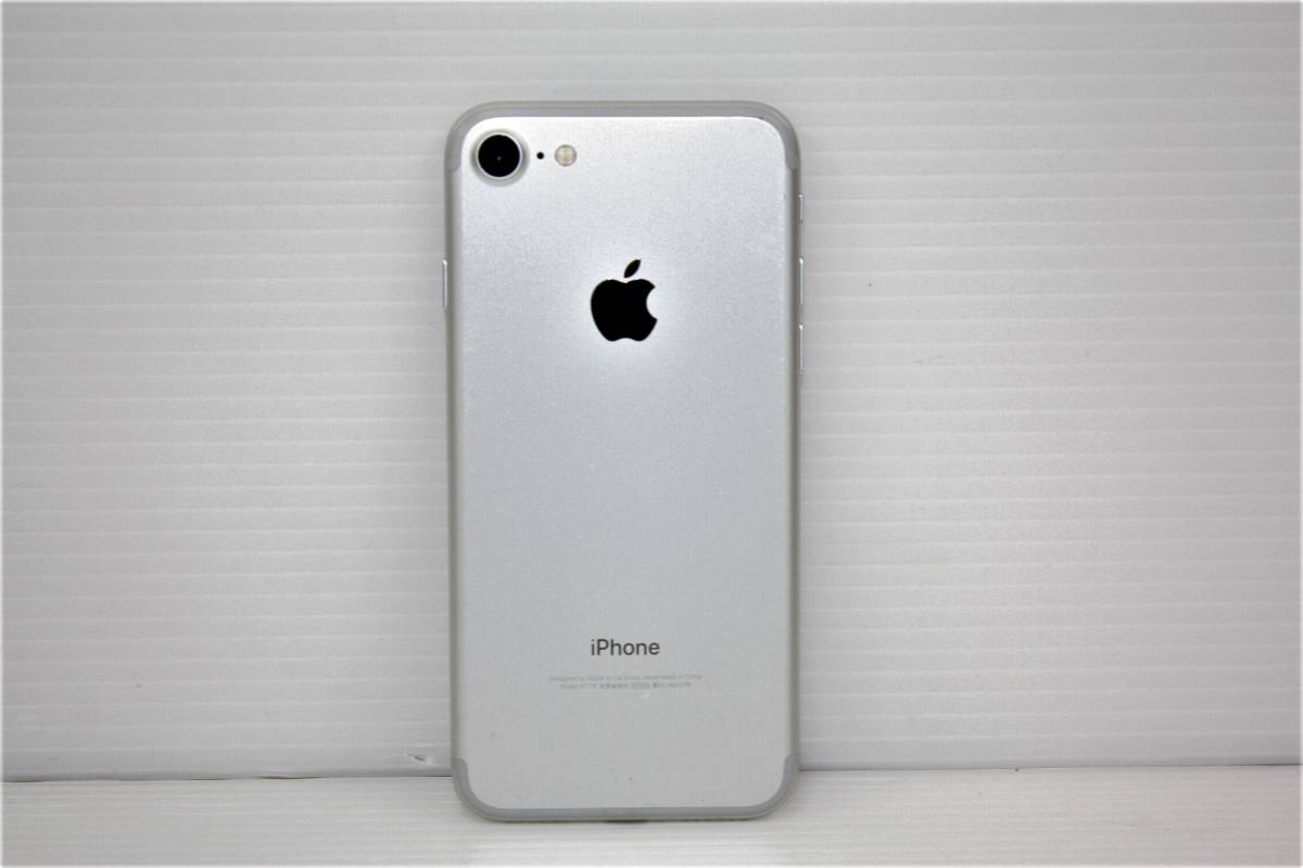 32GB iPhone7 中古 MNCF2J／A AU版SIMフリー (MN6J2J⁄A) 38 中古