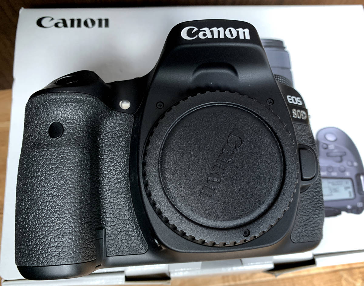 EOS 80D Canon IS USM 18-135mm EF-S18-135 Lens and EF-S Camera Kit