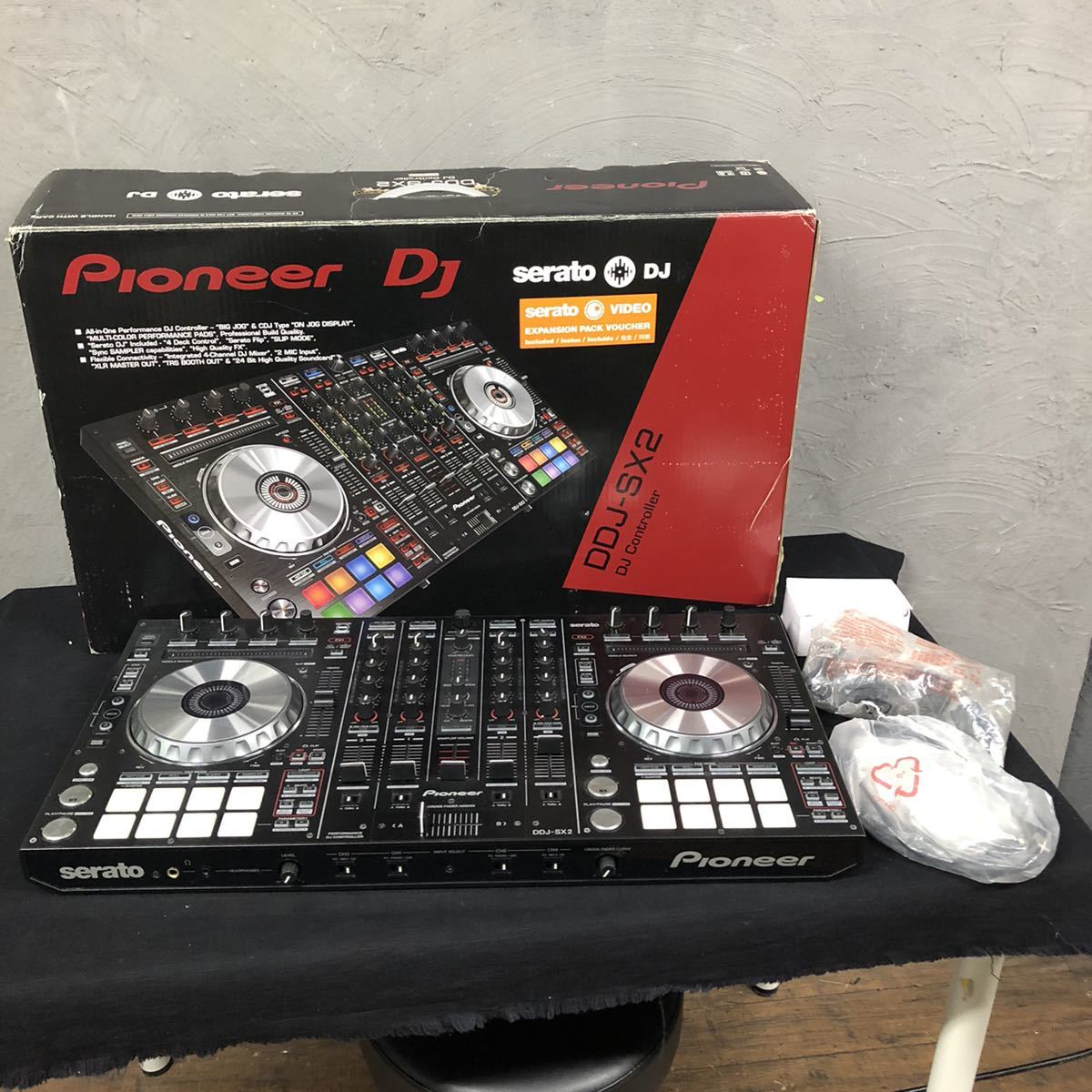  Gt1&uarr; sa Pioneer DDJ-SX2 DJコントローラー パイオニア serato 元箱 BST29-2(DJコントローラー)｜売買されたオークション情報、yahooの商品情報をアーカイブ公開 - オークファン DJコントローラー