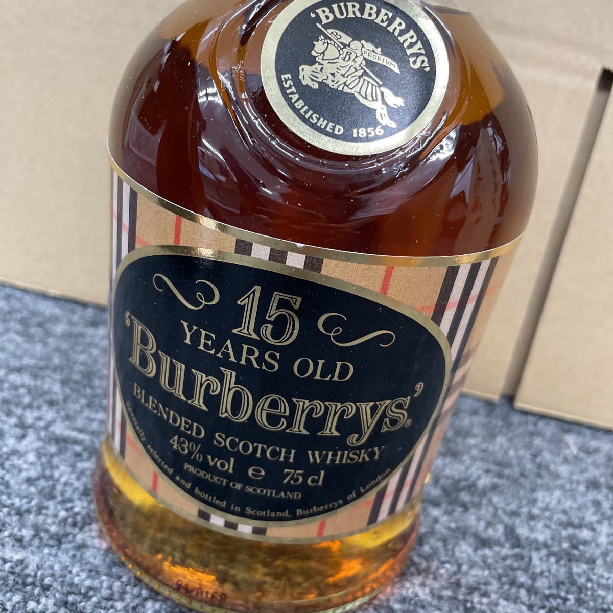 1. ☆未開栓☆ BURBERRYS 15年 バーバリー スコッチ ウイスキー 750ml