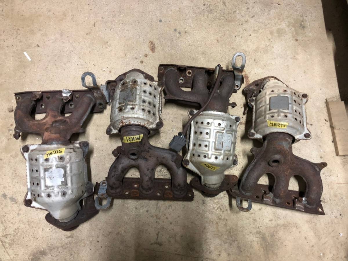 スズキ純正 エキマニ 触媒コンバーター 85G-C03 MH21S ワゴンR 触媒