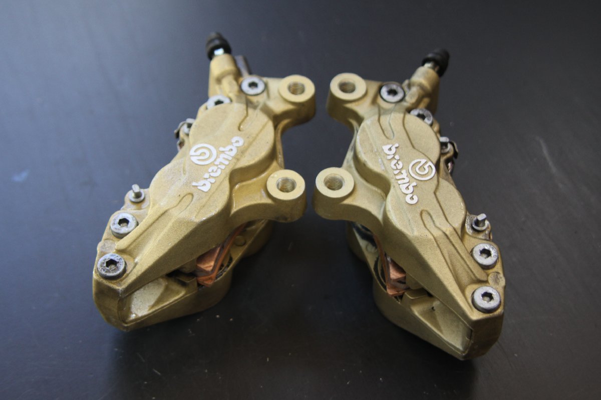 お買い得，2025 アプリリアRS250 純正フロントブレーキキャリパー