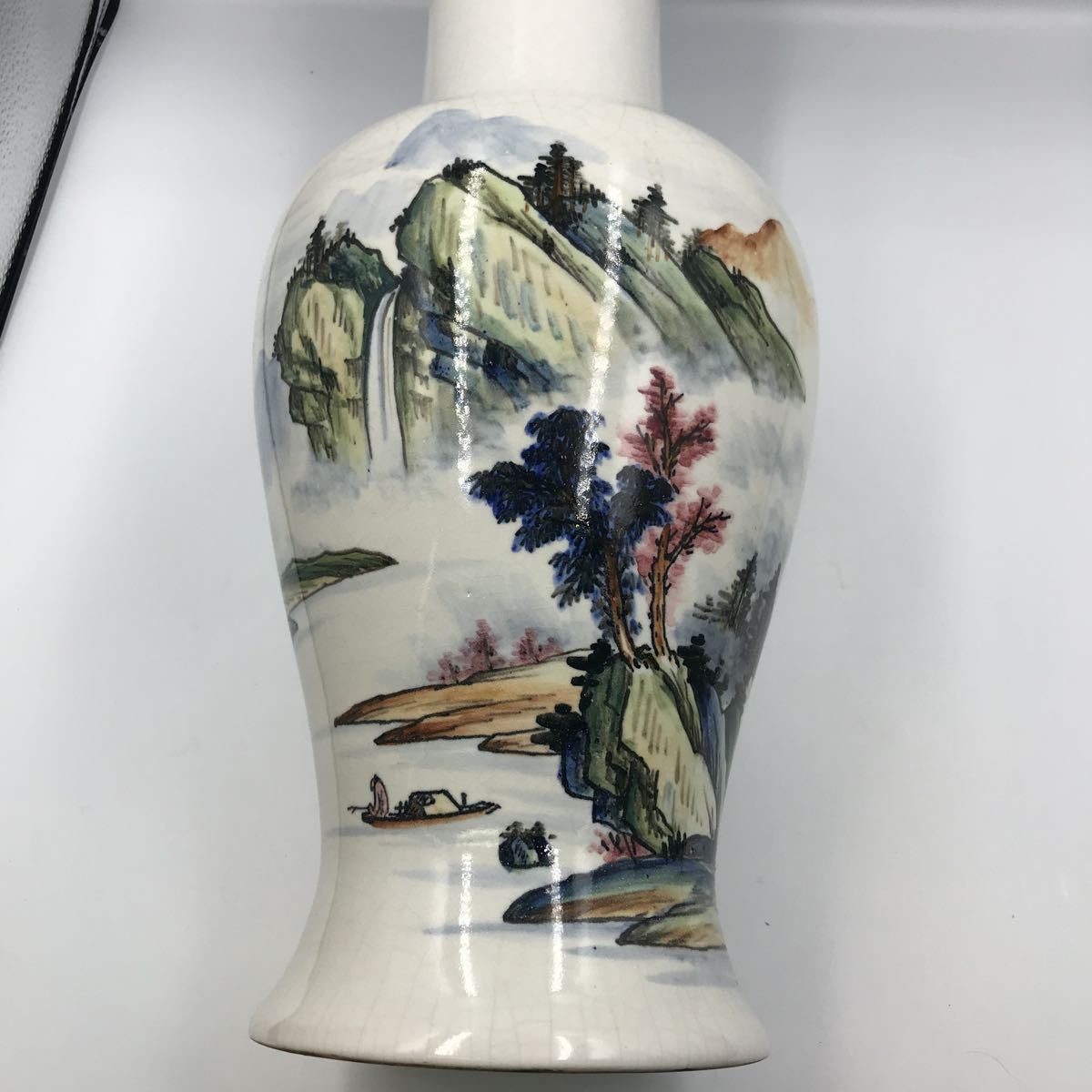 11E-24□花瓶検索】台湾美術/台湾製 花瓶 染付 風景画 中華陶器 焼物 