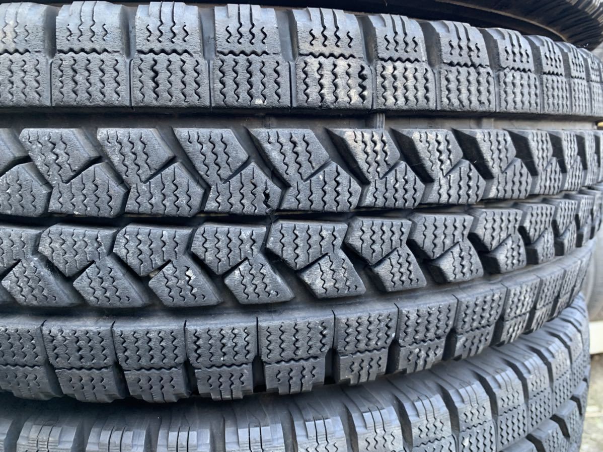 205/70R17.5 115/113L BLIZZAK W979バリ山 ☆2021年製 超バリ山 ブリヂストン ブリザックW979 205/70R17.5 115