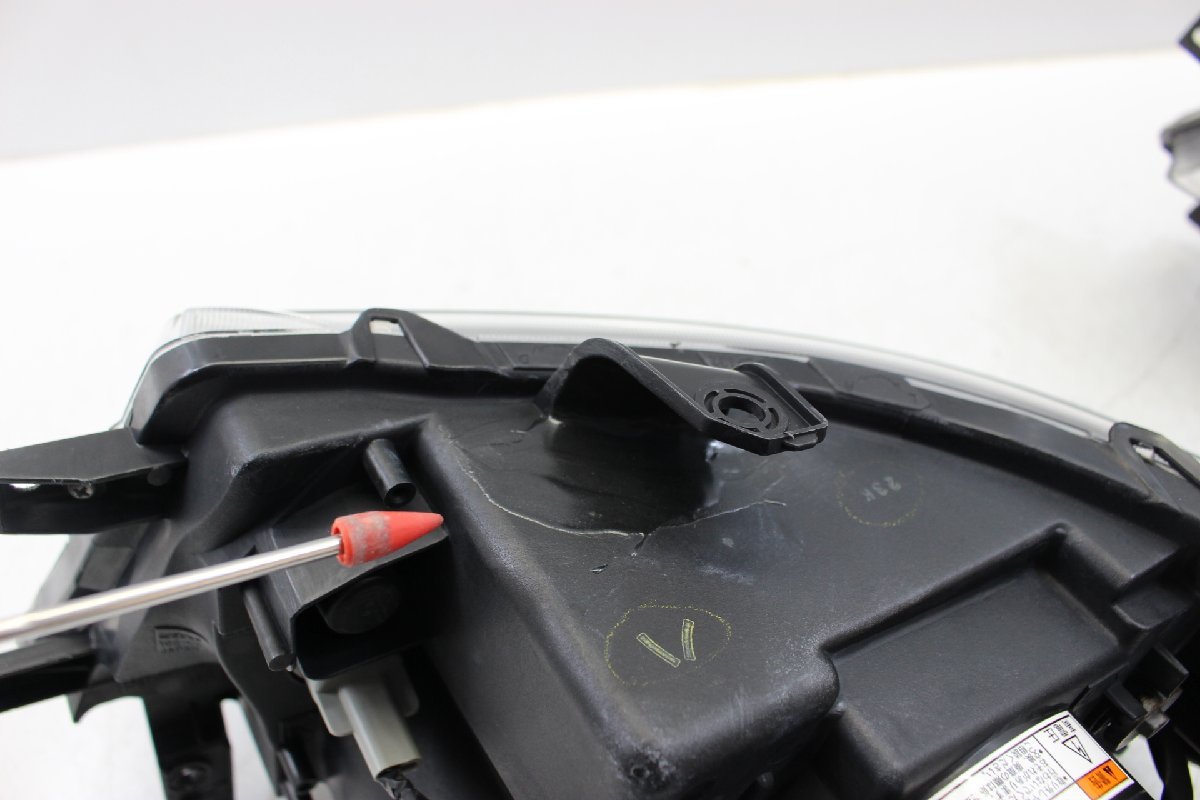 美品　ワゴンR　スティングレー　MH23S　ヘッドライト　左右　キセノン　HID　レベ付　コイト　100-59191　刻印ハ　269990-269991-C497 ワゴンR MH23S スティングレー 中古美品高品質クリアー塗装 HIDヘッドライト左右セット LEDイカリング&amp;白橙LED