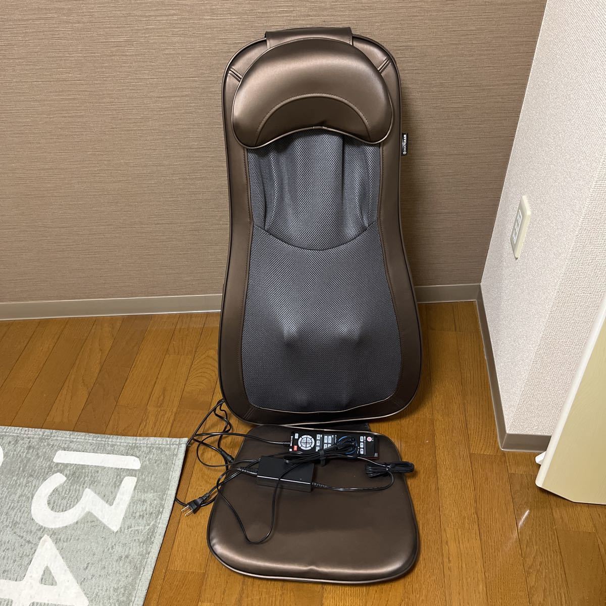  ドクターエアー 3D マッサージシートプレミアムMS-002(マッサージチェア)｜売買されたオークション情報、yahooの商品情報をアーカイブ公開 - オークファン マッサージチェア
