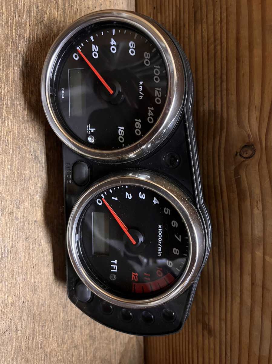 ZRX1200DAEG ダエグ 純正メーター ASSY 実働スピードメーター