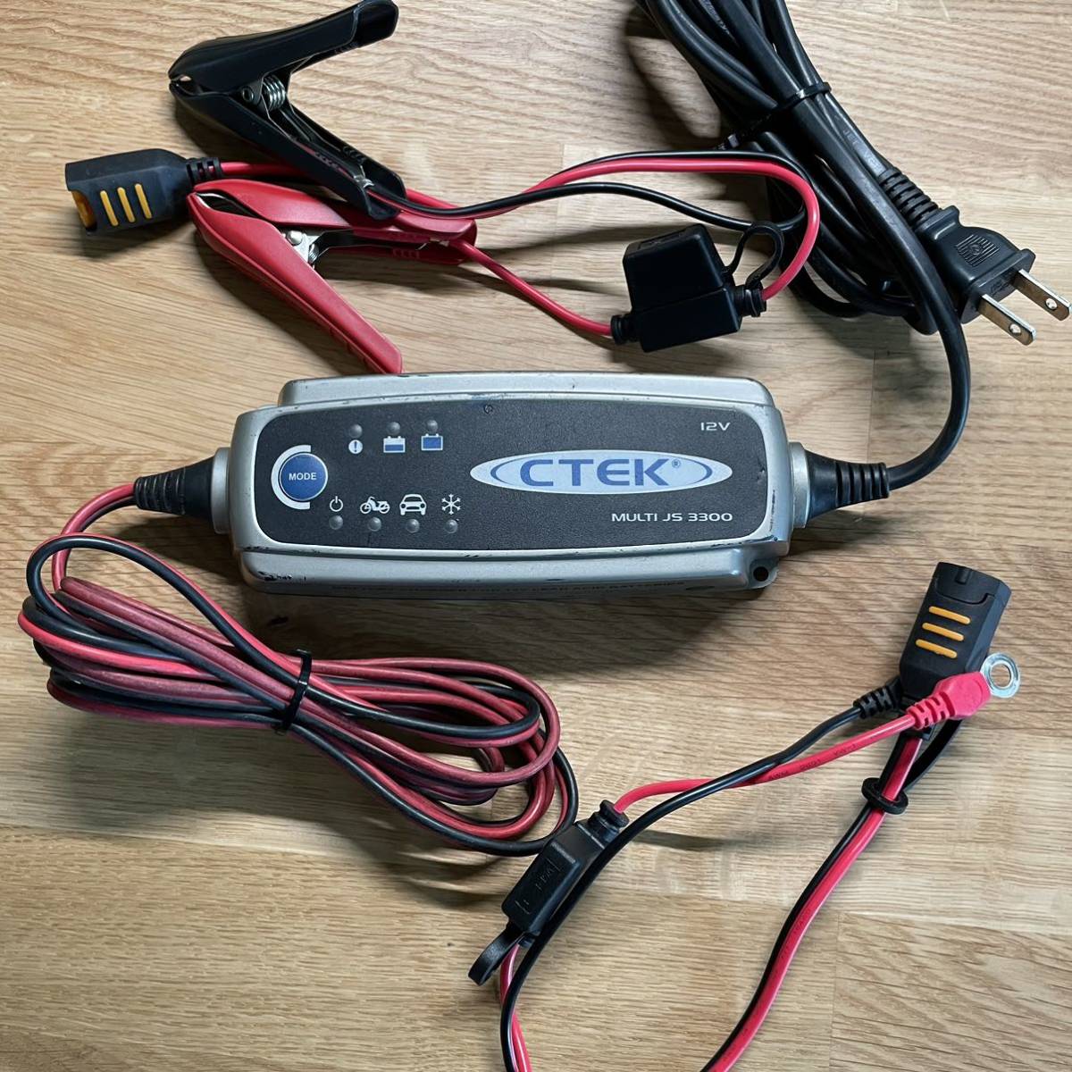 CTEK MULTI JS 3300 充電器 12V 車 【送料込み】CTEK MULTI JS 3300 バッテリー充電器 シーテック