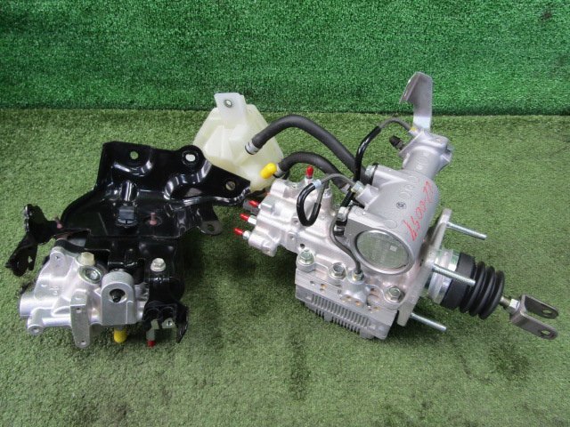 ブースター AZK10 ABSアクチュエーター ポンプ ブレーキ SAI トヨタ サイ トヨタSAI[AZK10前期]ABSユニット 47210-75010 ブレーキブースター 中古 ＳＡＩ トヨタ純正 ◇AZK10 ポンプセット