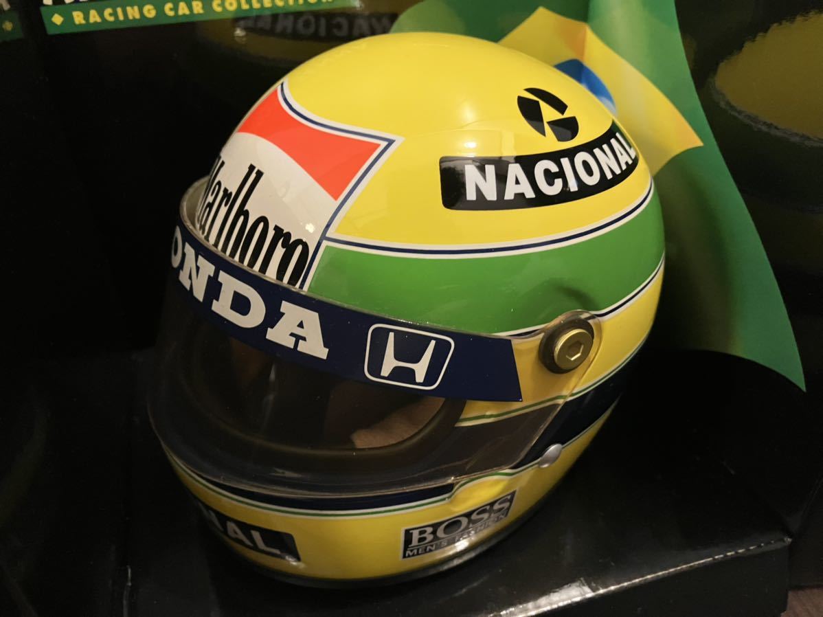 ☆中古・送料無料☆ MINICHAMPS ミニチャンプス 1/2 ヘルメット Helmet 