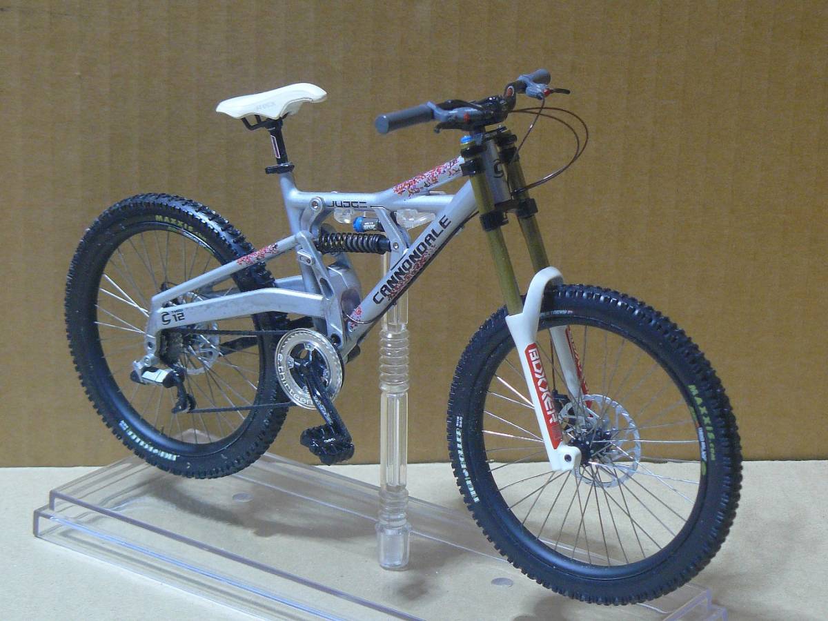 DH キャノンデール ジャッジ Judge 1⁄8スケール ミニチュア シリーズ 
