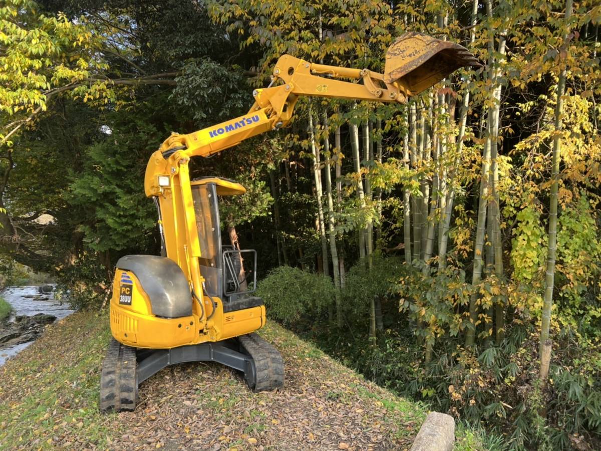 KOMATSU コマツ PC38UU-6 ミニ油圧ショベル ミニユンボ オフセット 