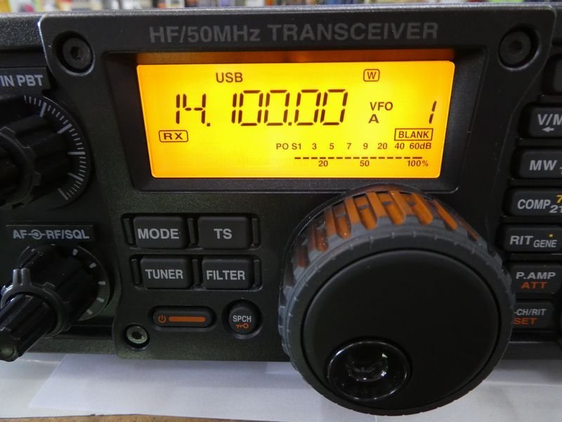 ICOM IC-7200M HF/50MHzトランシーバ ICOM IC-7200 HF/50MHz All Mode