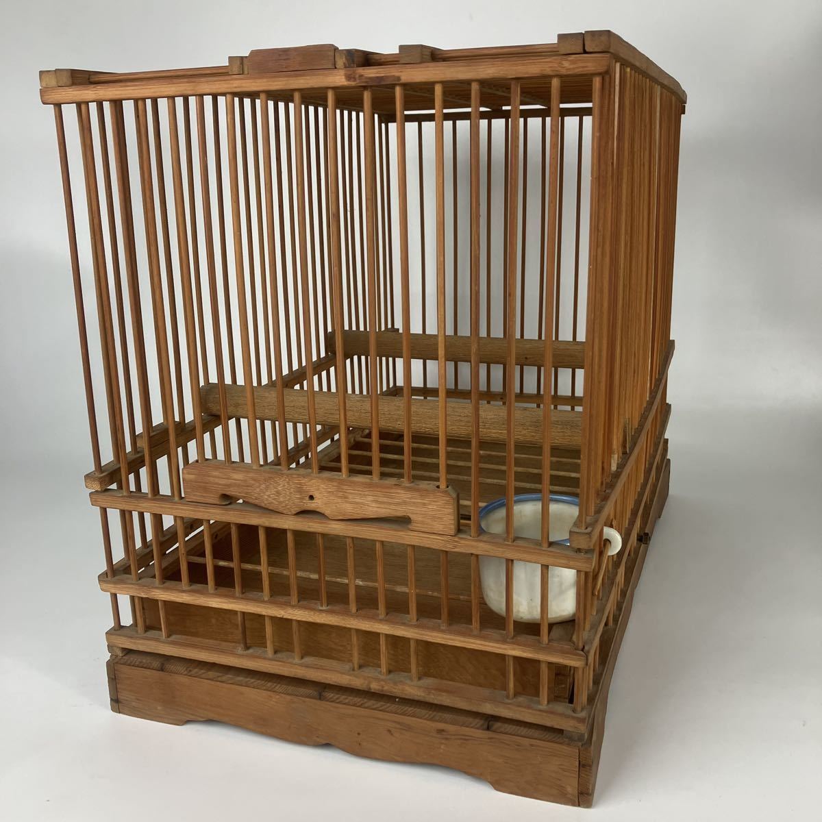 鳥籠 竹製 鳥かご メジロ ウグイス 高さ38.0cm 横幅30.0cm 奥行48.3cm 