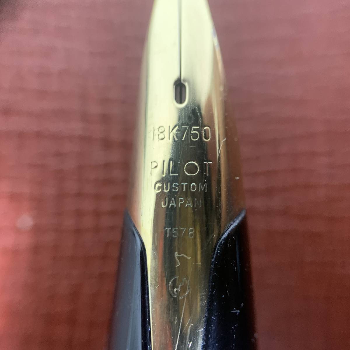 希少] [純銀製] PILOT万年筆 カスタム龍彫刻18K 750