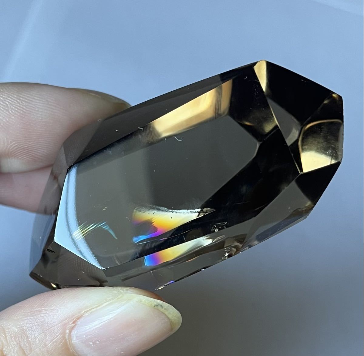 アイリスクォーツ スモーキークォーツ 水晶 001 天然石 クリスタル レインボー ブロックカット 虹入 浄化 ラッキー パワーストーン 幸運(原石)｜売買されたオークション情報、yahooの商品情報 原石