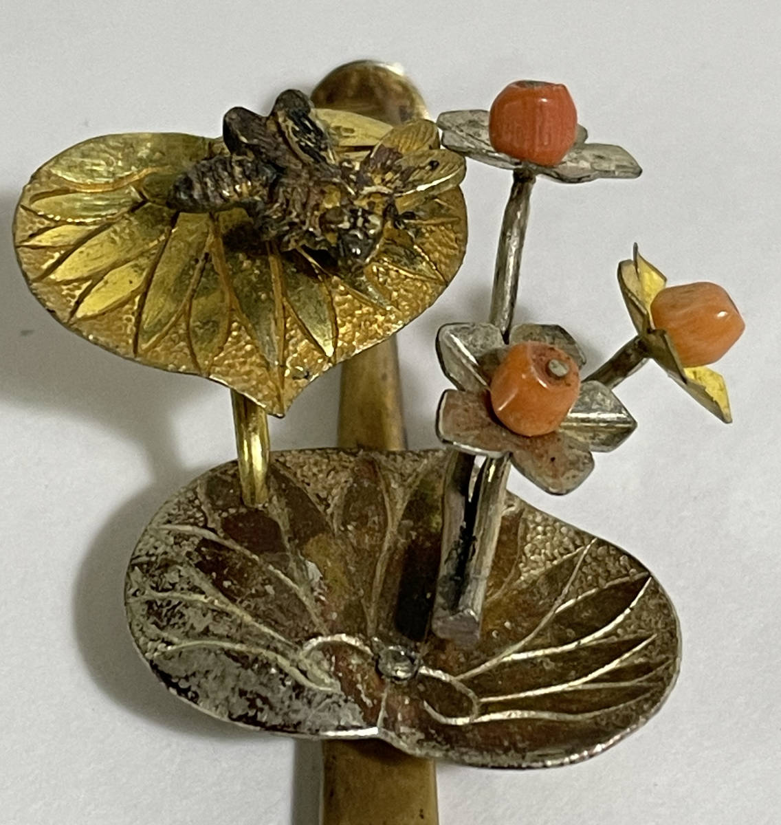 アンティーク髪飾り 金工銀 菊に蜂の繊細な金細工 簪 かんざし 骨董 